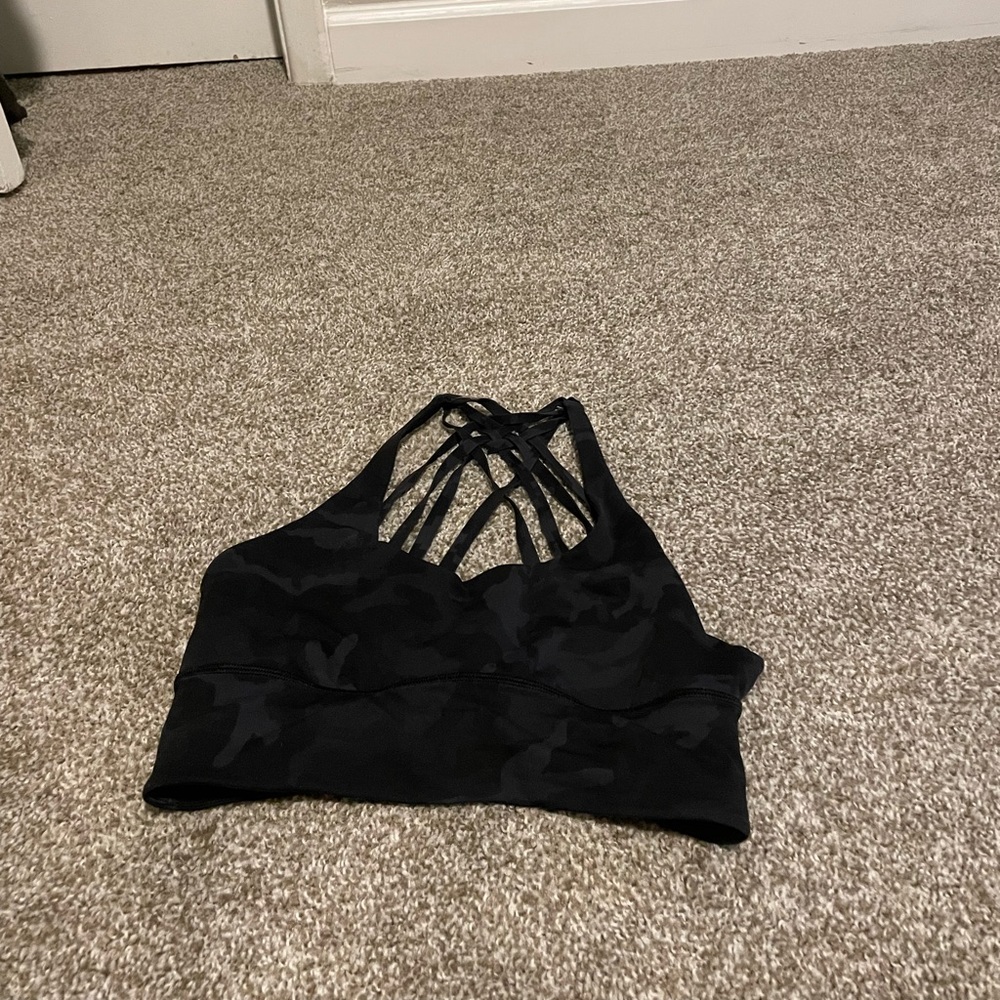 Lululemon sports bra